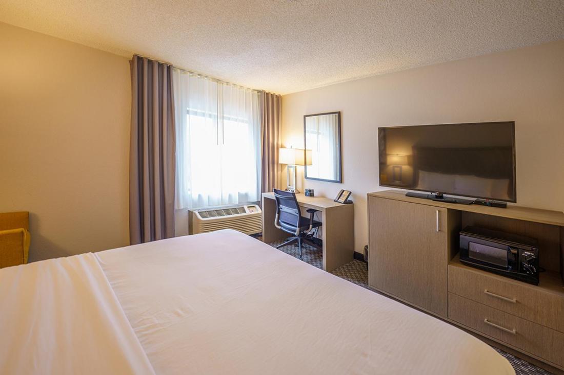 Wingate By Wyndham Brunswick Ga I-95 Hotel Exterior photo